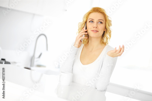 Woman talking on the smarphone