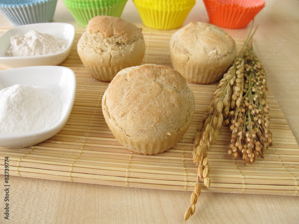 Brötchen Muffins mit Dinkelmehl, Hirsemehl und Reismehl
