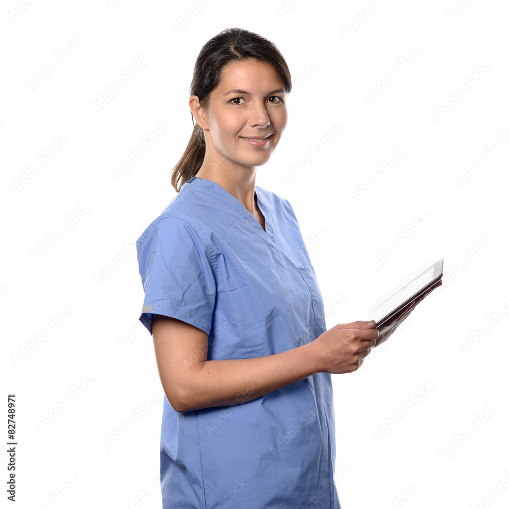 Freundliche Krankenschwester mit einem Tablet-PC Freundliche Krankenschwester mit einem Tablet-PC