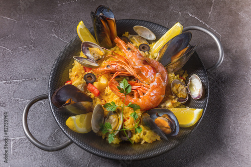 Fototapeta Naklejka Na Ścianę i Meble -  パエリア　スペイン料理　 Paella Spanish food