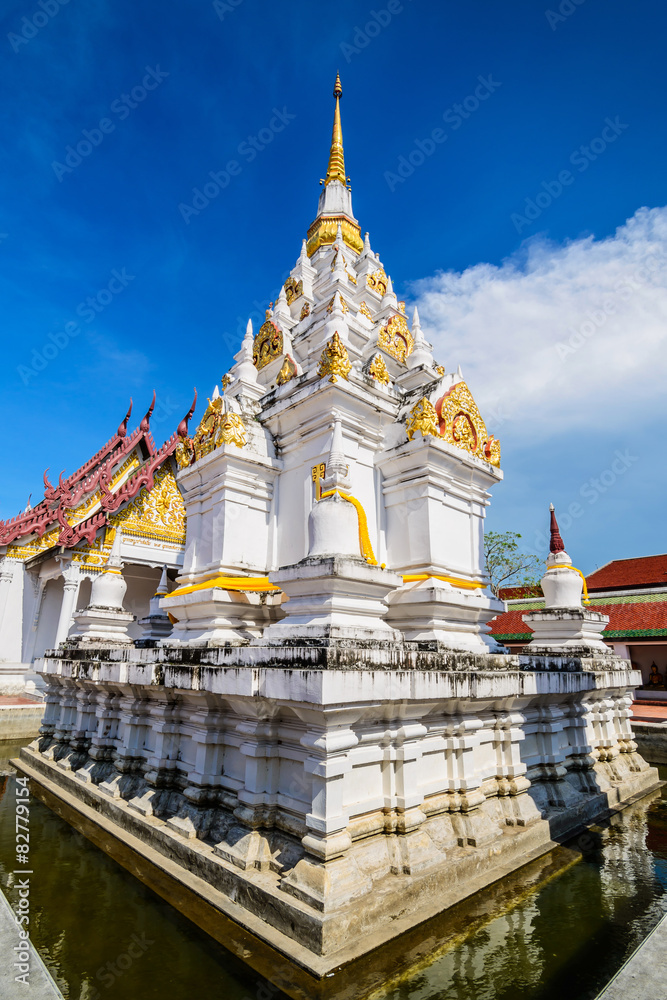 Fototapeta premium Wat Phra Borommathat Chaiya Worawihan, an ancient temple at Chai