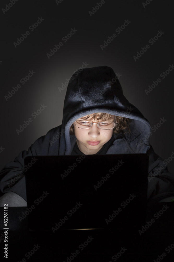 teenager play in game teenager play in game