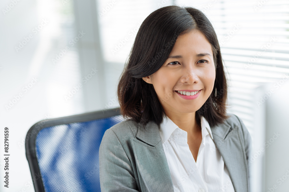 Smiling Vietnamese business lady