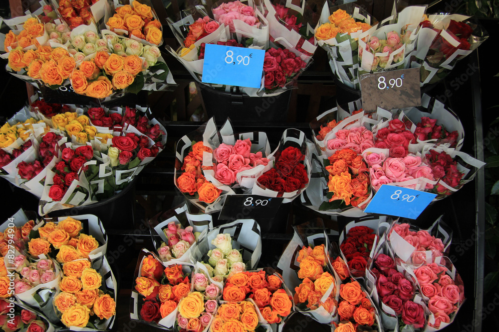 Rose bouquets at the market