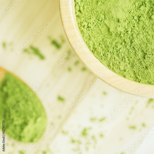 Super food Moringa green powder (Moringaceae)
