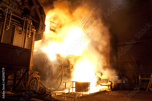 Hochofen im Stahlwerk // blast furnace at the steelworks
