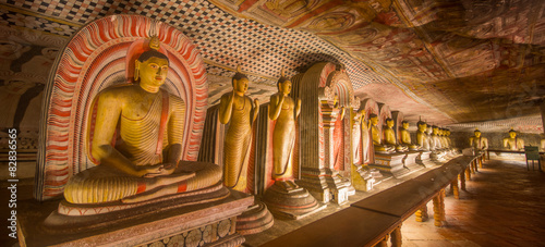 Buddha statues in Dambulla Cave Temple, Srilanka photo