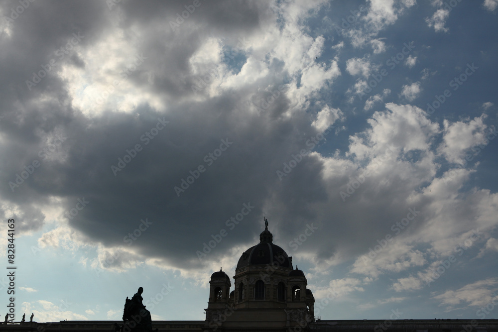 Obraz premium Monument to Empress Maria Theresa and the Natural History Museum