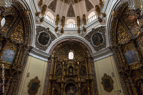 Billede på lærred Side chapel in the Colegiata de San Antolin, Medina