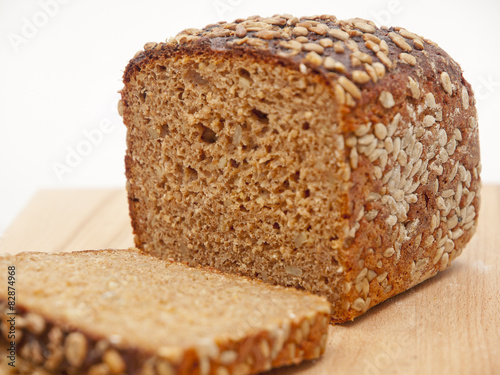 whole grain spelt bread with sunflower seeds