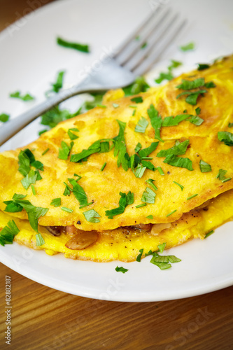 Delicious Egg Omelette with Greens and Cheese