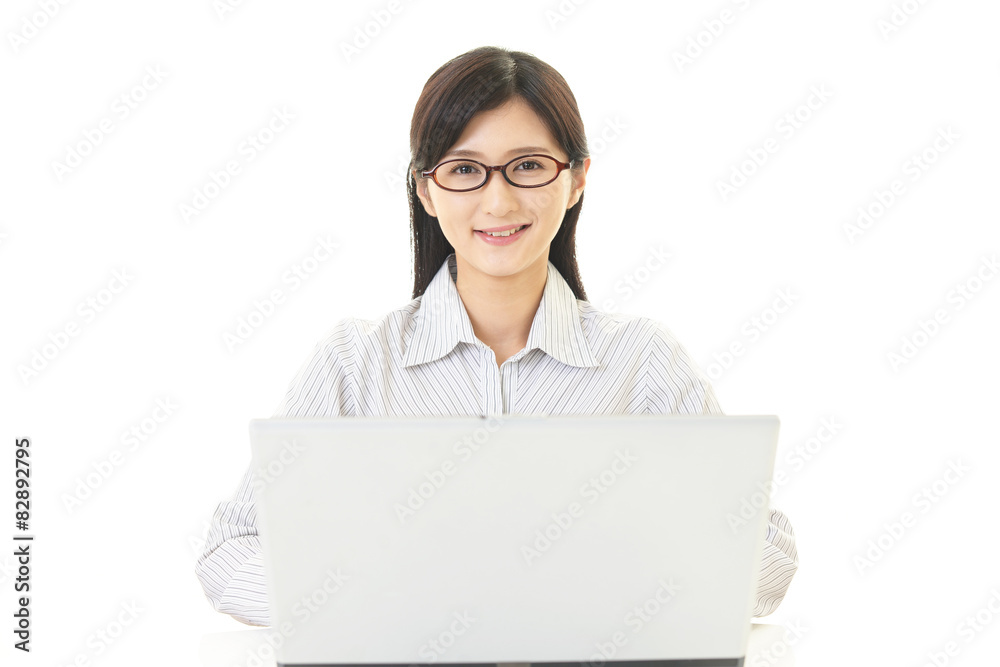 笑顔の女性 笑顔の女性