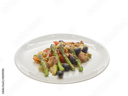 tuna fish with asparagus & mediterranean vegetables
