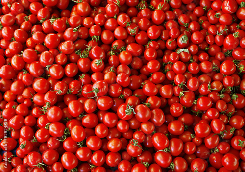 heap of tomatoes