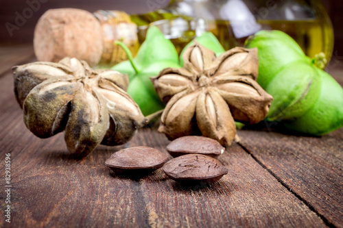 dried capsule seeds fruit of sacha-Inchi peanut
