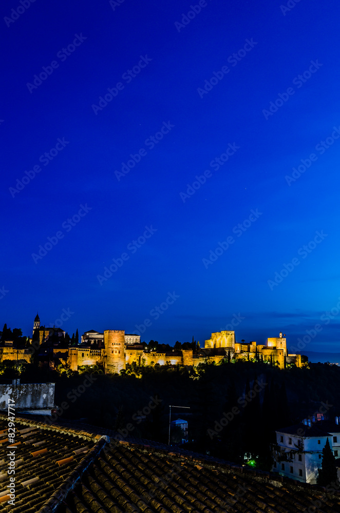 La Alhambra en hora azul