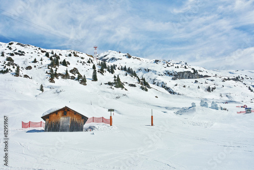 Lone cabin in the snow © Dotan