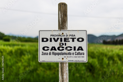 Fotografía Segnale divieto di caccia, cartello