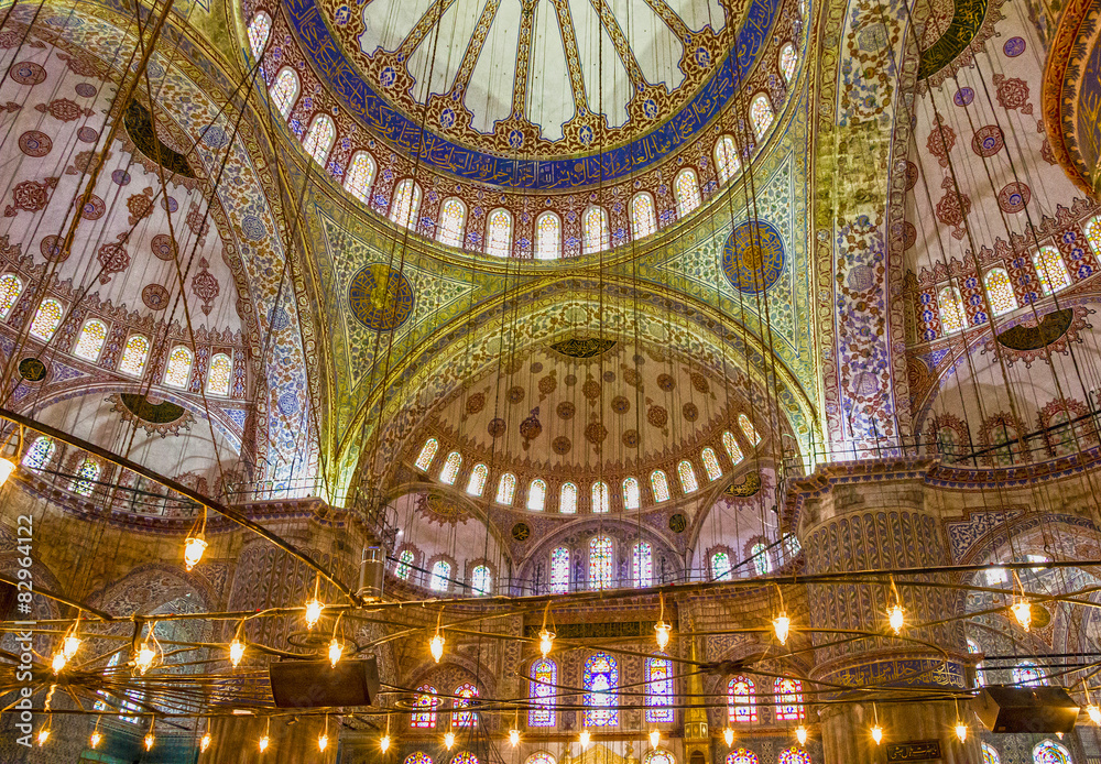 Internal view of Blue Mosque, Sultanahmet, Istanbul, Turkey