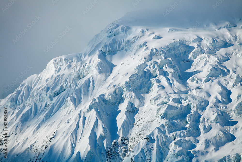 Fototapeta premium Snow capped mountains.