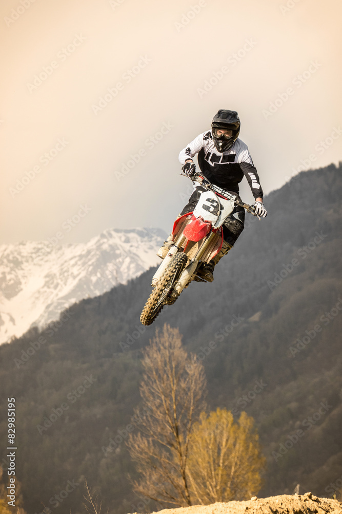 Foto de salto con moto da cross do Stock | Adobe Stock
