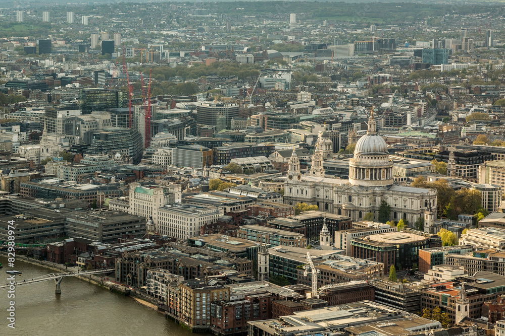 St Paul's cathedral and the skyline of London