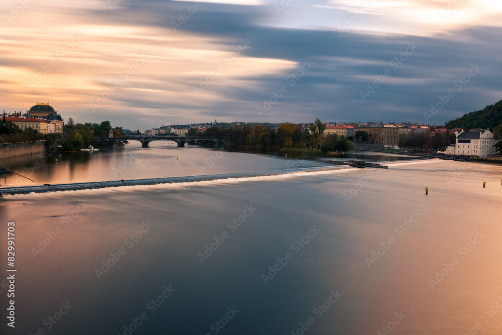Obraz premium Prague view on Vltava river HDR
