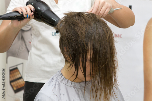Высушивание волос феном