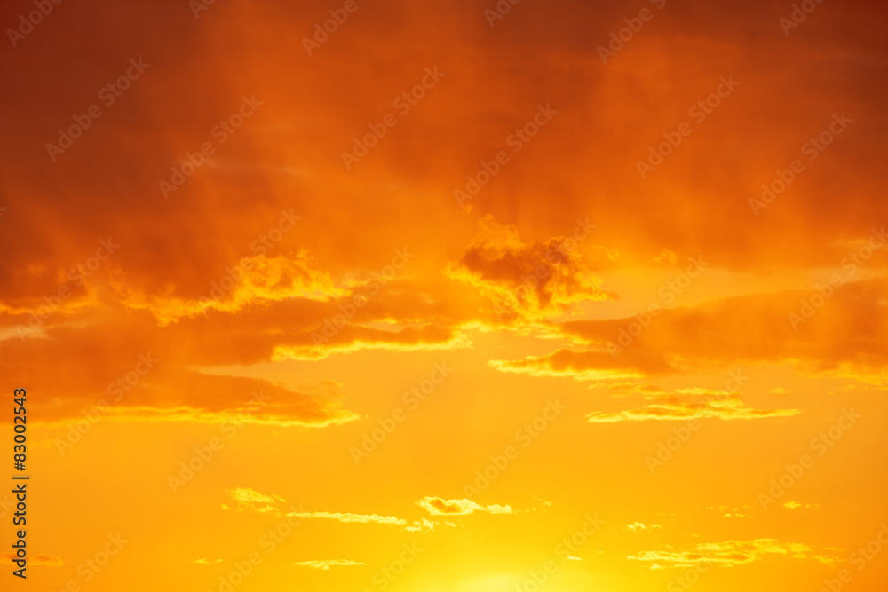 Obraz premium Beautiful sunrise over the horizon