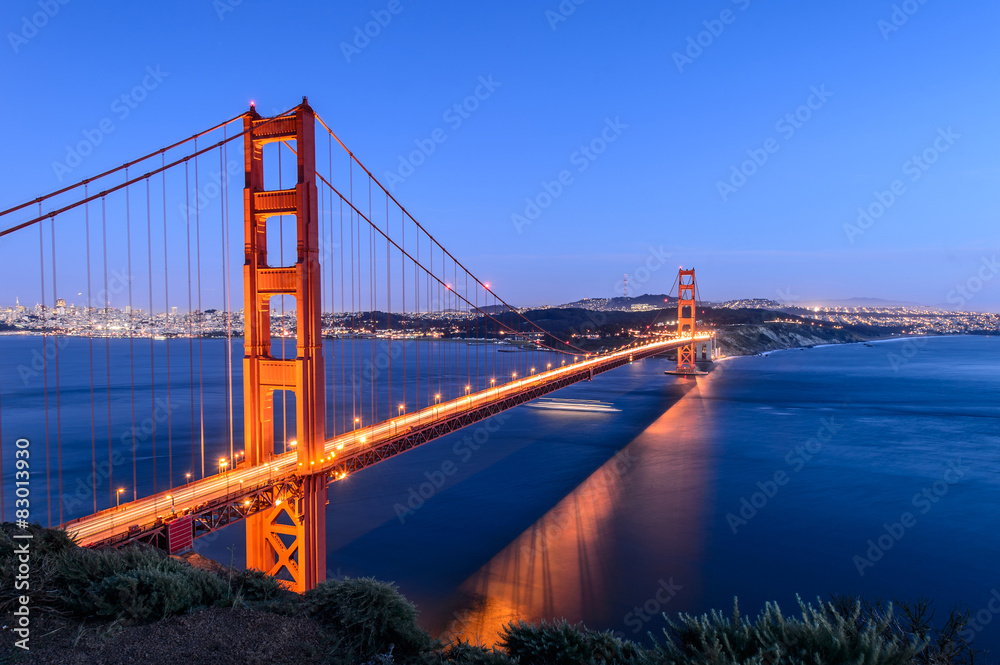Fototapeta premium Golden gate at night, San Francisco