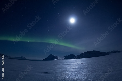 Arctic winter in south Spitsbergen © KrisGrabiec