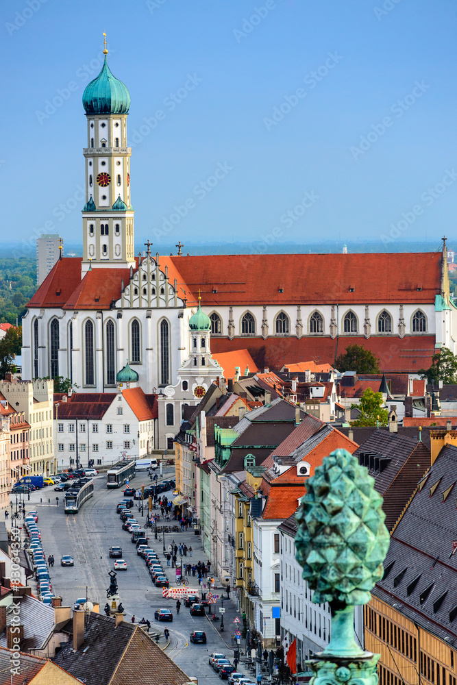 Obraz premium Augsburg, Germany old town skyline.
