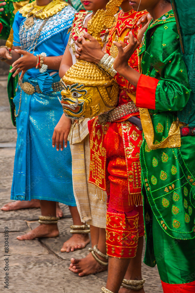 Naklejka premium Artists wear traditional costume in Angkor temple,Siemriep, Camb