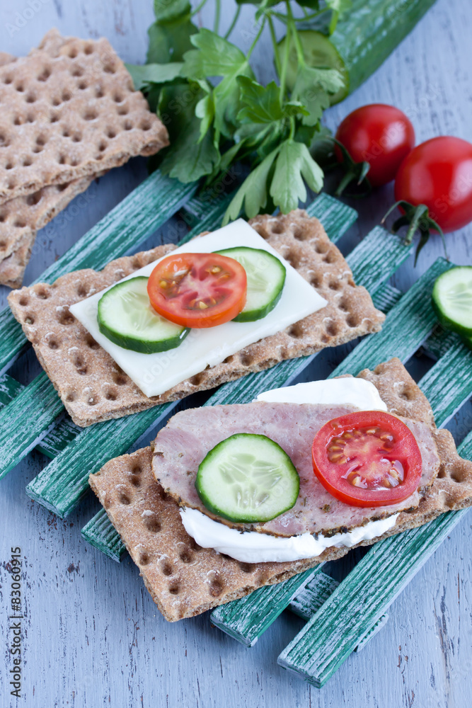 crisp bread with cheese and smoked turkey meat crisp bread with cheese and smoked turkey meat