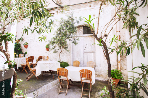 Cafe in Italy © kite_rin