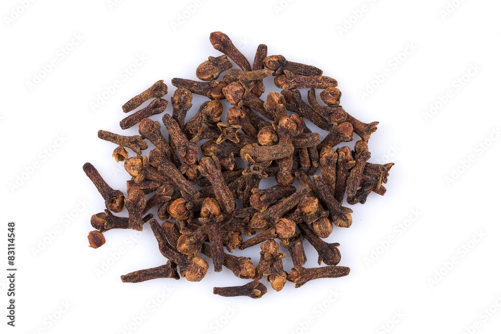 Obraz premium Cloves isolated on white background