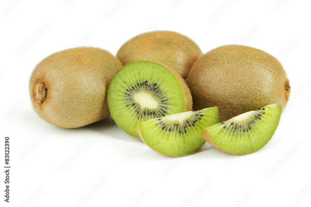 Obraz premium Kiwi fruit isolated on white background