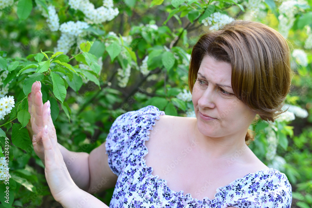 woman with allergic diseases removed from wild cherry blossoms woman with allergic diseases removed from wild cherry blossoms