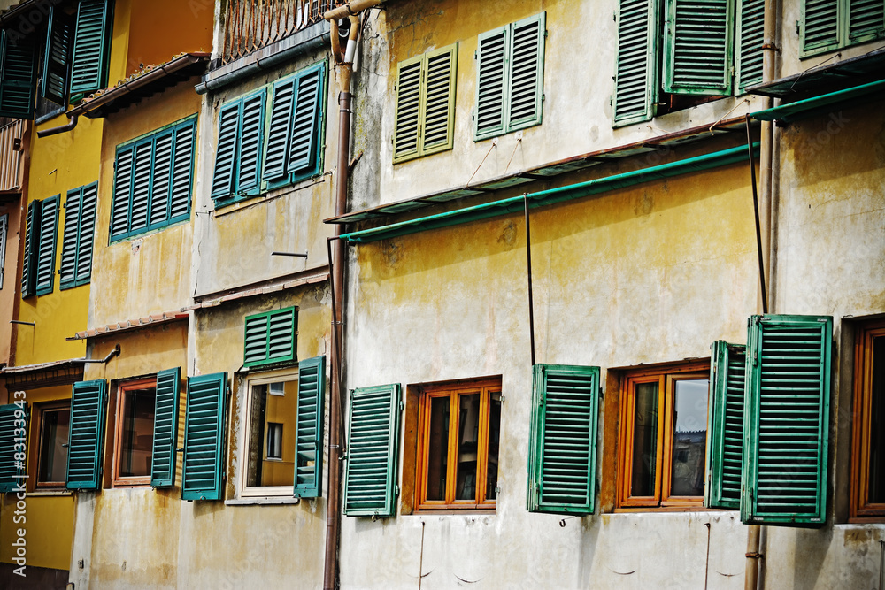 old windows in Ponte Vecchio