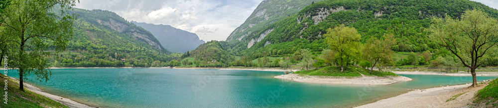 Lago di Tenno (Trentino, Italy), high res panorama (6 x 16 Mpx) Lago di Tenno (Trentino, Italy), high res panorama (6 x 16 Mpx)