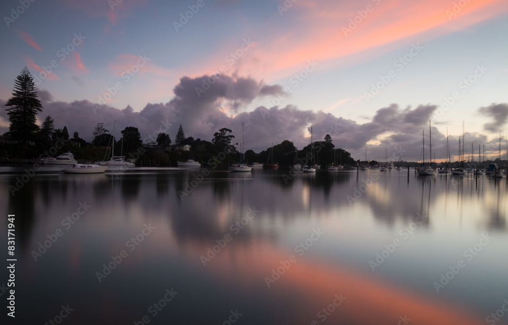 Fototapeta premium Autimn sunrise in Pakuranga