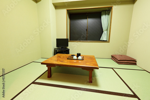 Traditional Japanese room © leungchopan