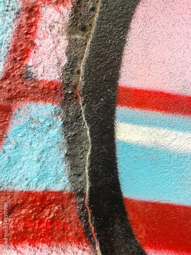 Grafitti auf gbrochenen Putz © Sandra Pohl