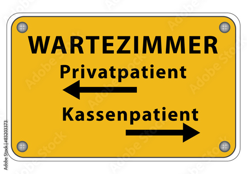 Schild Wartezimmer beim Arzt