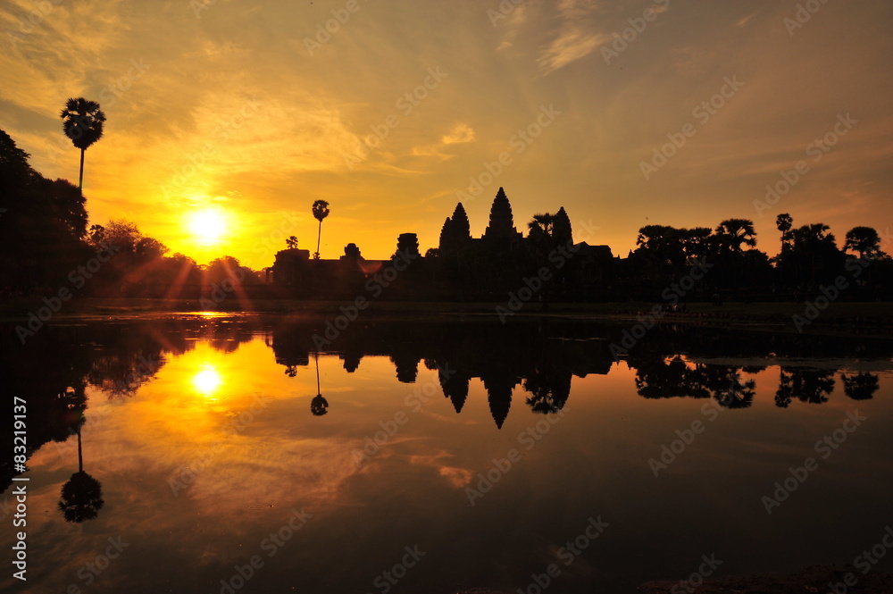 Obraz premium Angkor Wat Temple at Sunrise Backgrounds