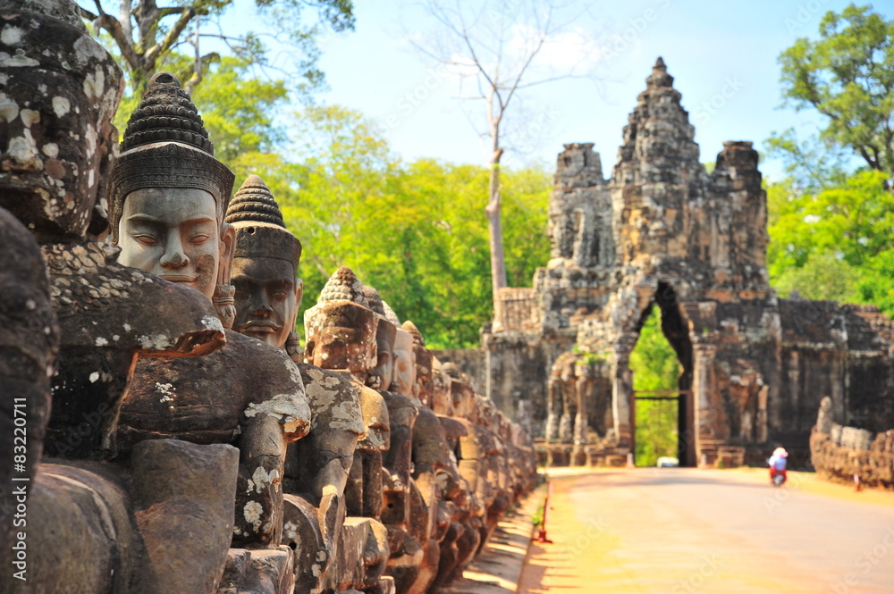 Naklejka premium Stone Gate of Angkor Thom in Cambodia
