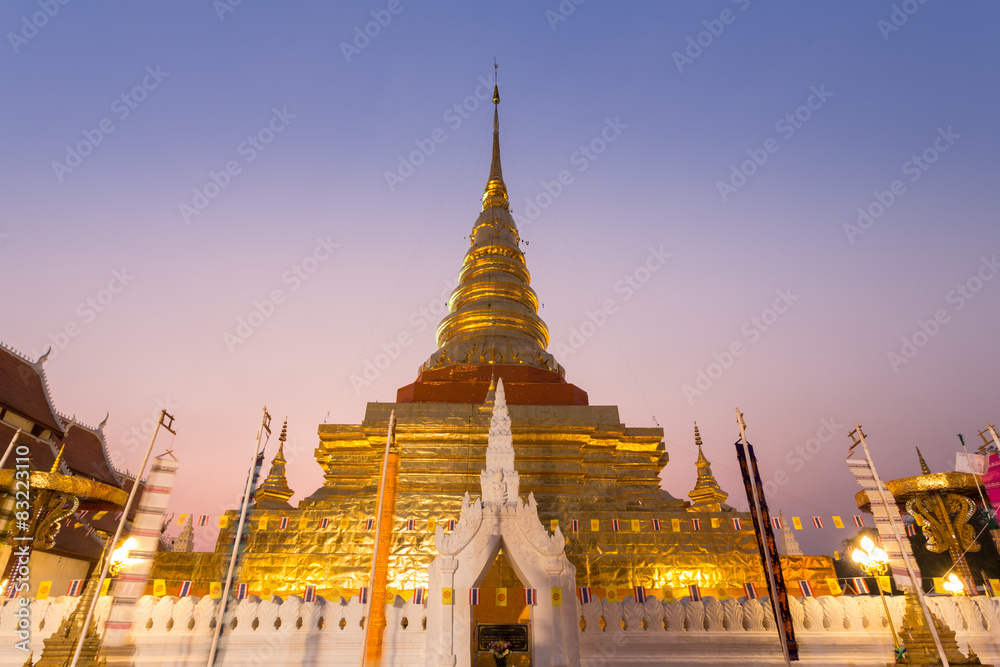 Fototapeta premium Wat Phra That Chae Haeng