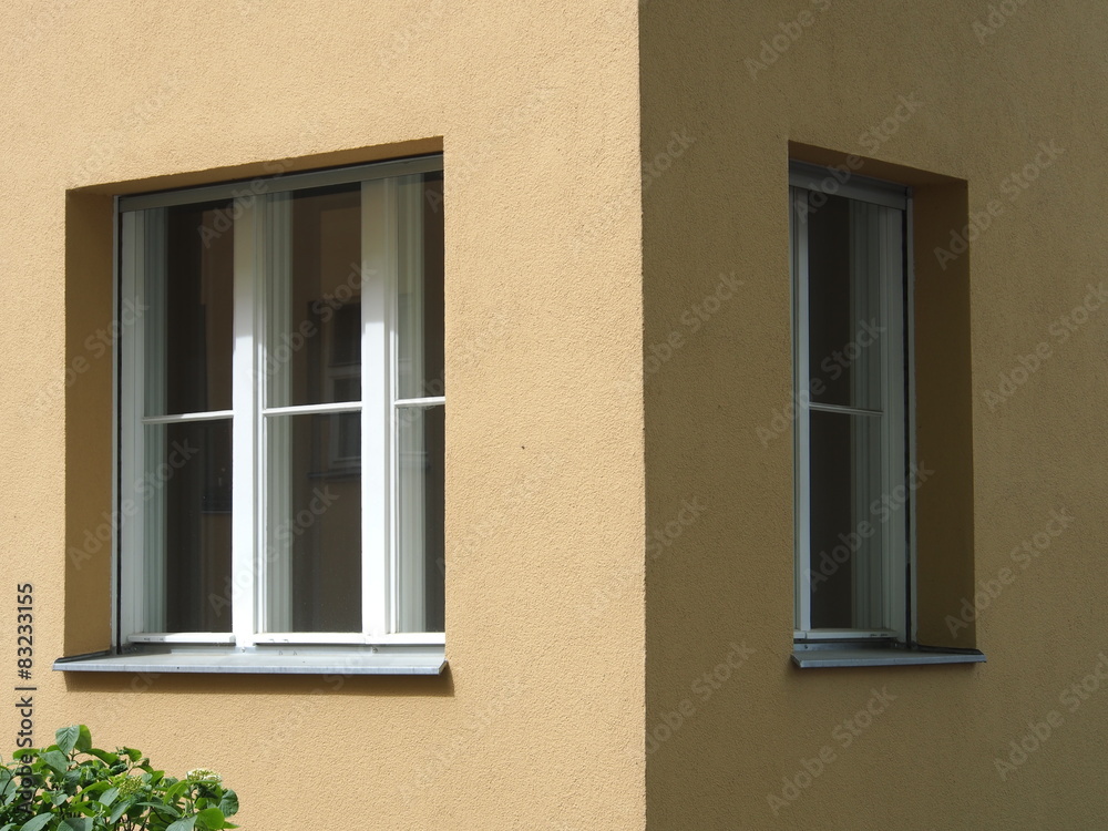 Fenster einer Eckwohnung