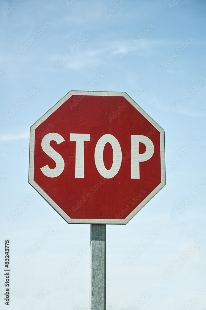 cartello stradale STOP