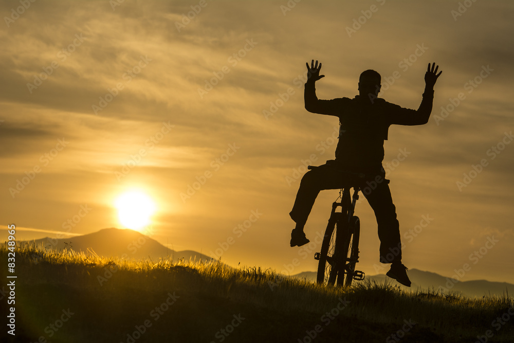 Obraz premium akrobatik bisikletçi silüet